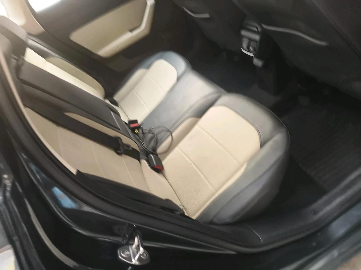 2024 Volkswagen VIRTUS Topline 1.0 TSI MT (Electric Seats), Petrol, Manual, 23,601 km, interior