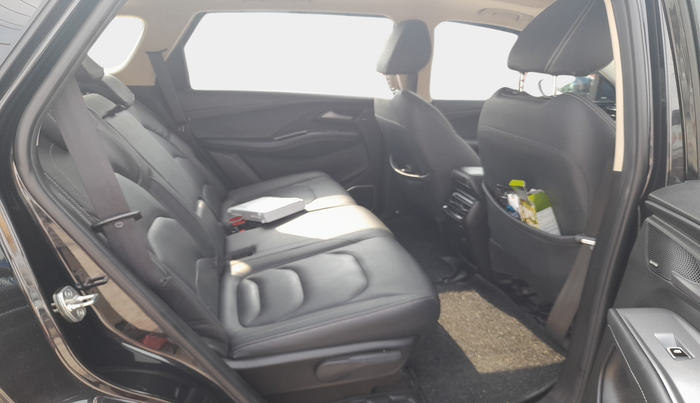 2024 MG HECTOR Sharp Pro Blackstorm 2.0 Turbo Diesel MT, Diesel, Manual, 29,000 km, interior