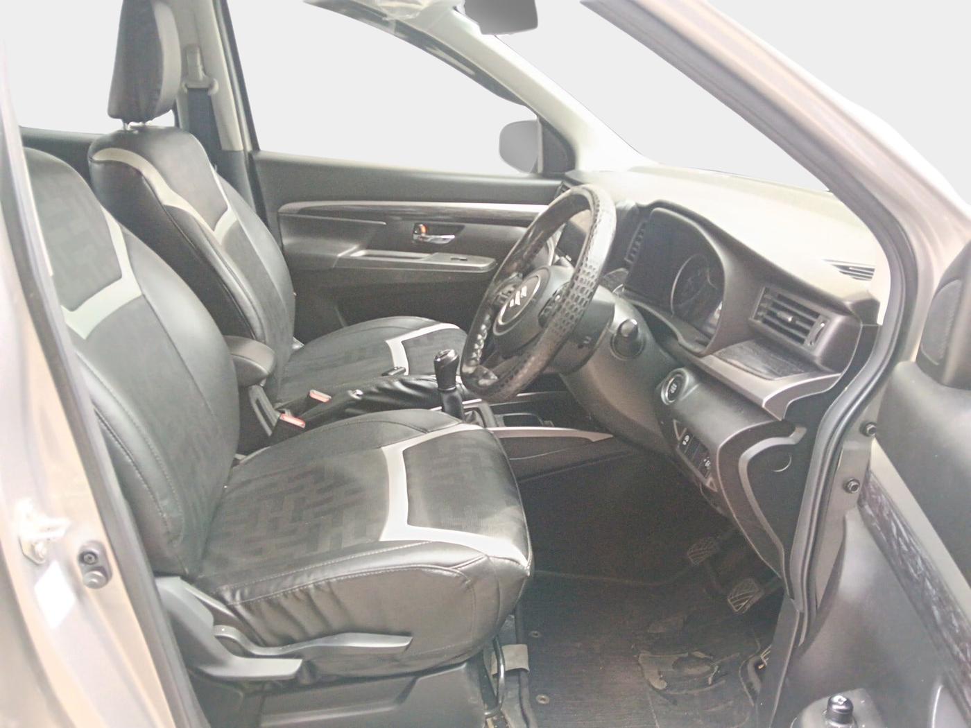 2020 Maruti XL6 ZETA MT, Petrol, Manual, 35,857 km, interior