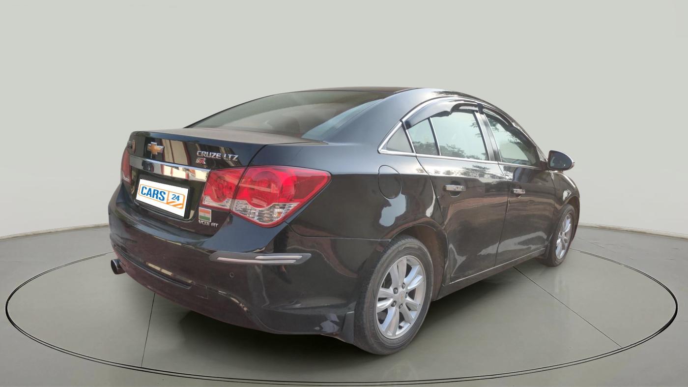2014 Chevrolet Cruze LTZ AT, Diesel, Automatic, 1,66,227 km, exterior