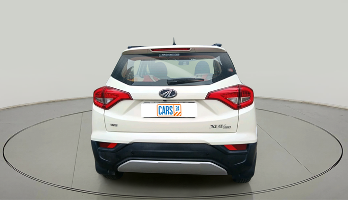 2022 Mahindra XUV300 W8 1.5 DIESEL, Diesel, Manual, 13,637 km, exterior