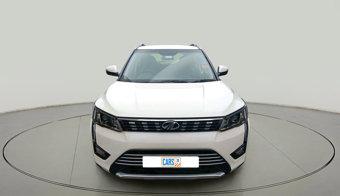 2022 Mahindra XUV300 W8 1.5 DIESEL, Diesel, Manual, 13,637 km, exterior