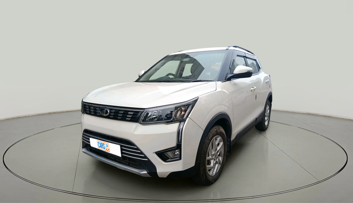 2022 Mahindra XUV300 W8 1.5 DIESEL, Diesel, Manual, 13,637 km, exterior