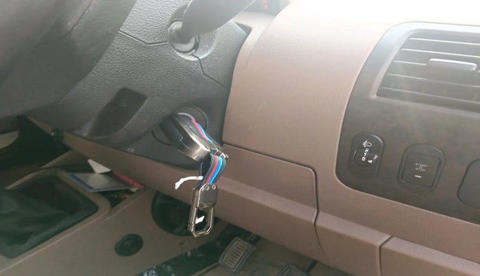 2022 Mahindra Bolero B6, Diesel, Manual, 23,217 km, interior