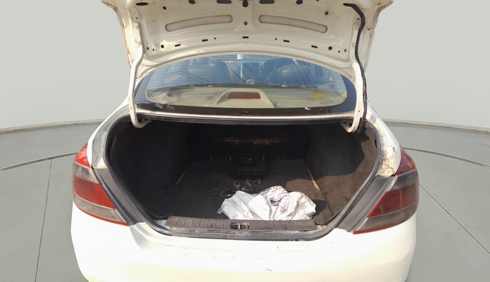 2013 Renault Scala RXL DIESEL, Diesel, Manual, 1,31,829 km, exterior