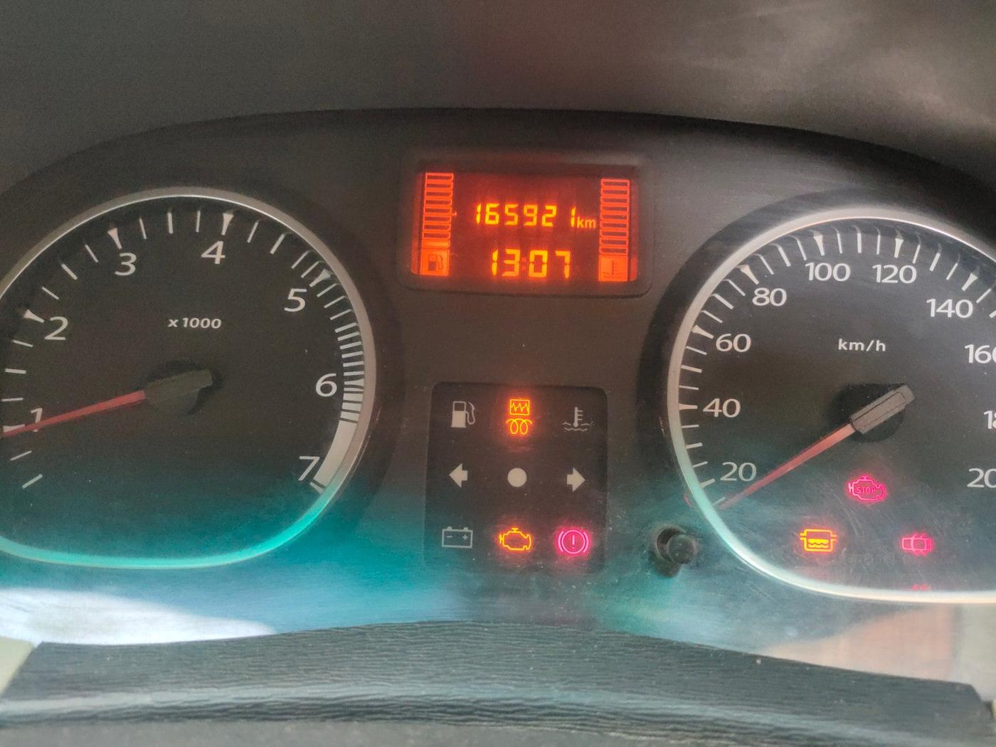 2013 Renault Duster 110 PS RXZ DIESEL, Diesel, Manual, 1,65,921 km, interior