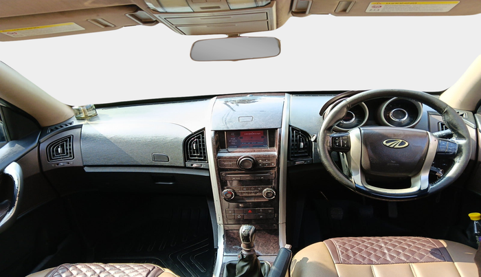 2012 Mahindra XUV500 W8, Diesel, Manual, 1,55,344 km, interior