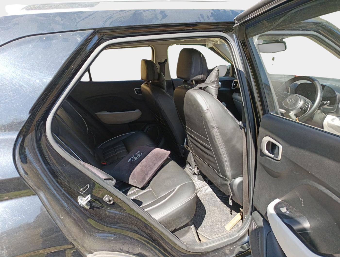 2023 Hyundai VENUE SX 1.2 PETROL, Petrol, Manual, 18,344 km, interior