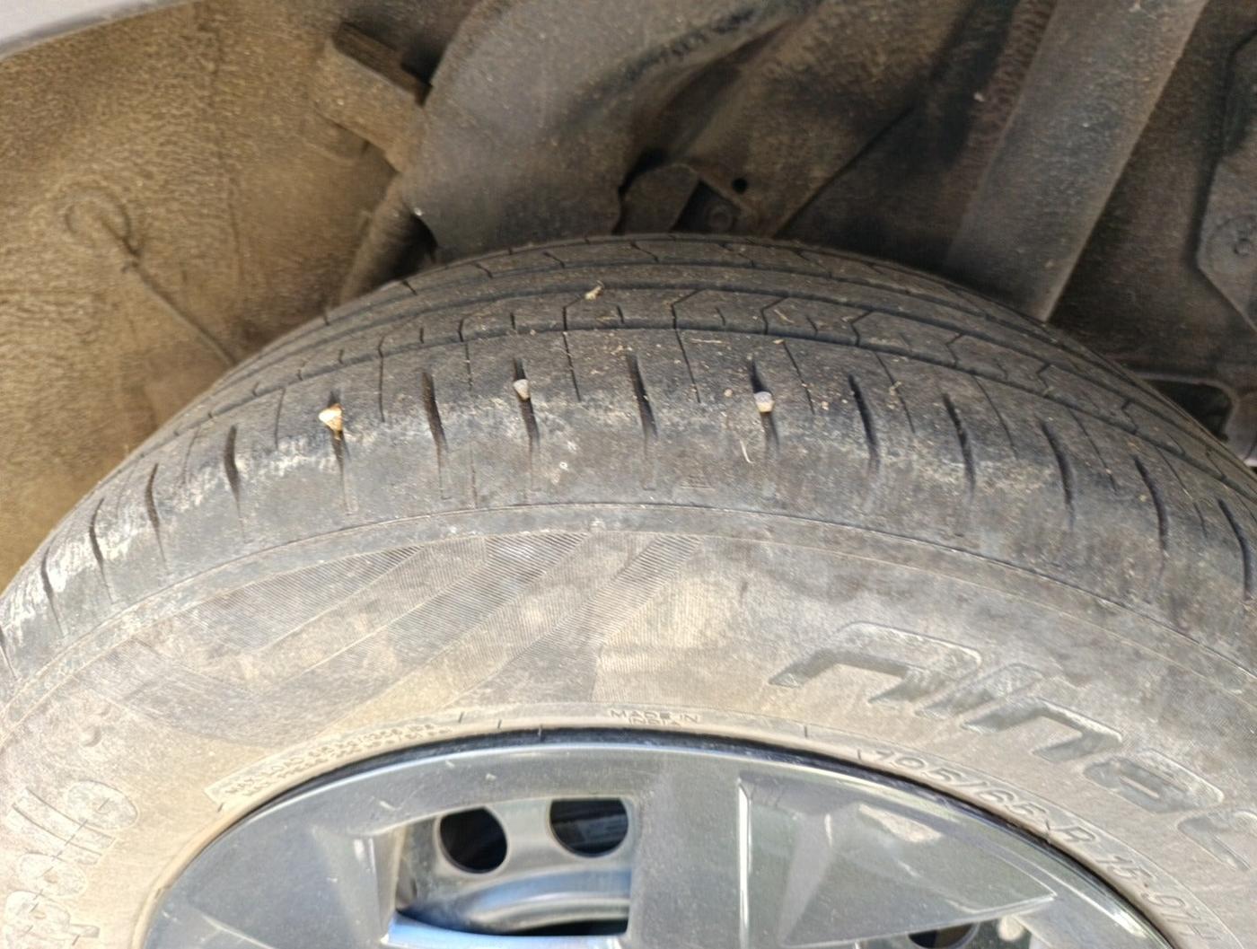 2023 Hyundai VENUE SX 1.2 PETROL, Petrol, Manual, 18,344 km, tyre