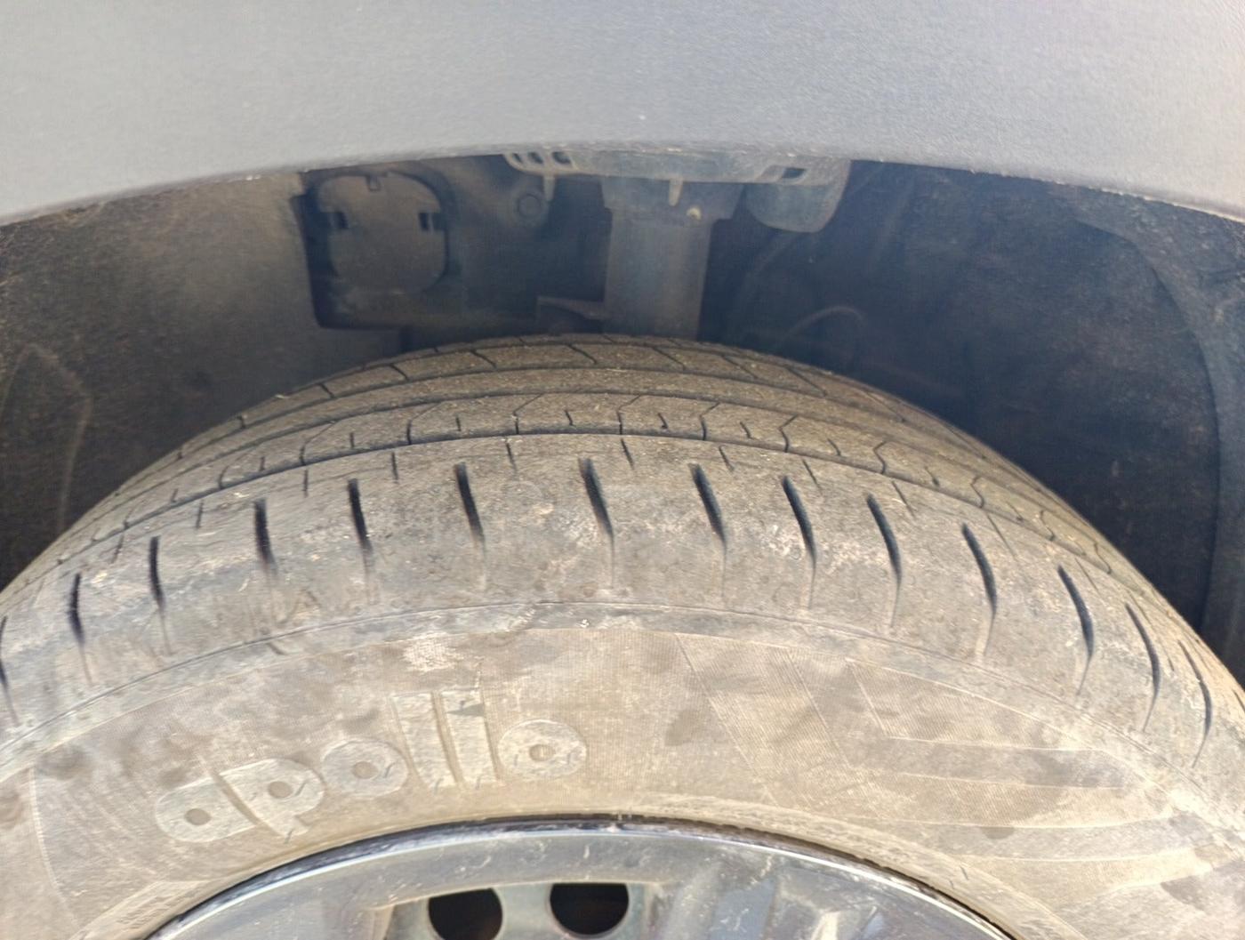 2023 Hyundai VENUE SX 1.2 PETROL, Petrol, Manual, 18,344 km, tyre
