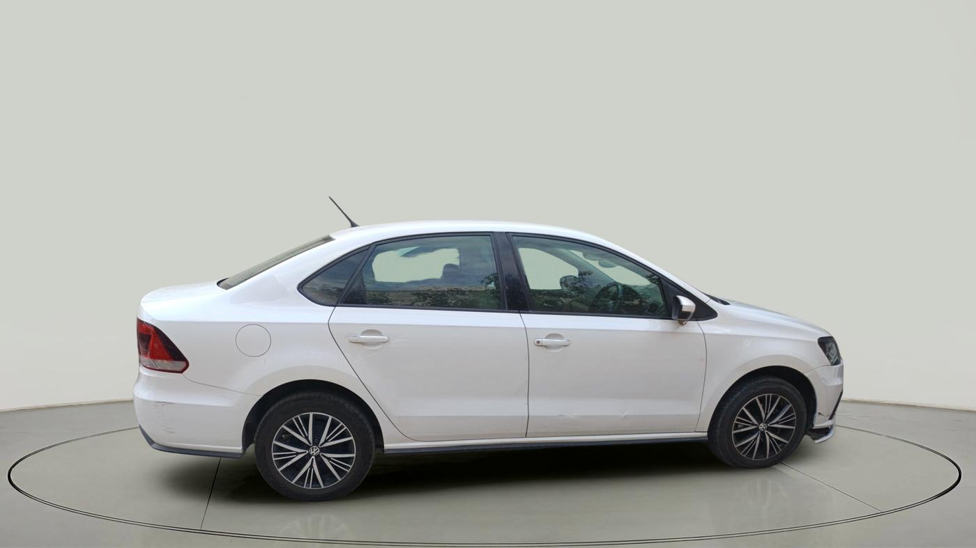 2020 Volkswagen Vento HIGHLINE 1.0L TSI, Petrol, Manual, 79,594 km, exterior