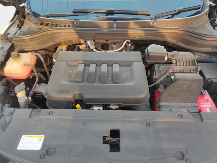 2021 Mahindra XUV700 AX 7 LUXURY D AT 7 STR, Diesel, Automatic, 54,882 km, exterior