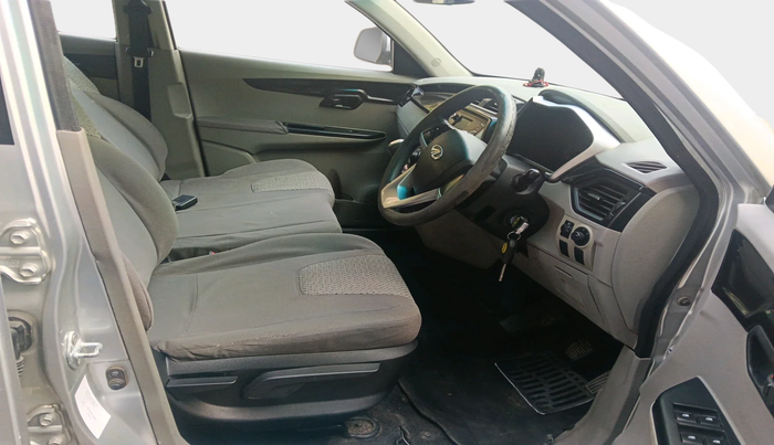 2016 Mahindra Kuv100 K6 PLUS 6 STR, Petrol, Manual, 71,107 km, interior