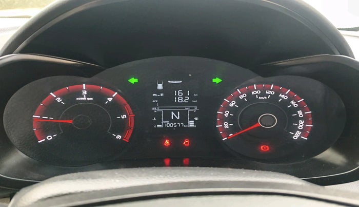 2021 Mahindra XUV300 W6 1.5 Sunroof Diesel, Diesel, Manual, 1,00,577 km, interior