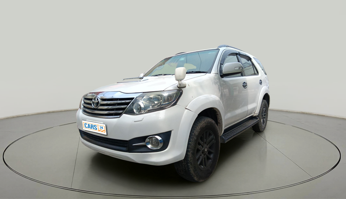 2014 Toyota Fortuner 3.0 4X2 AT, Diesel, Automatic, 2,11,313 km, exterior