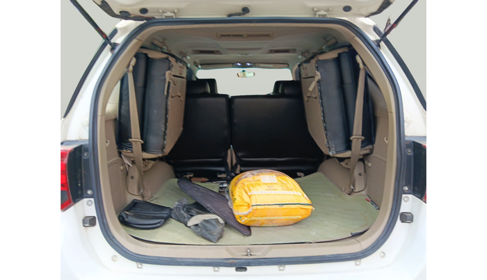 2014 Toyota Fortuner 3.0 4X2 AT, Diesel, Automatic, 2,11,313 km, exterior