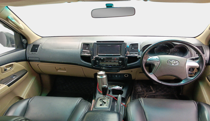 2014 Toyota Fortuner 3.0 4X2 AT, Diesel, Automatic, 2,11,313 km, interior