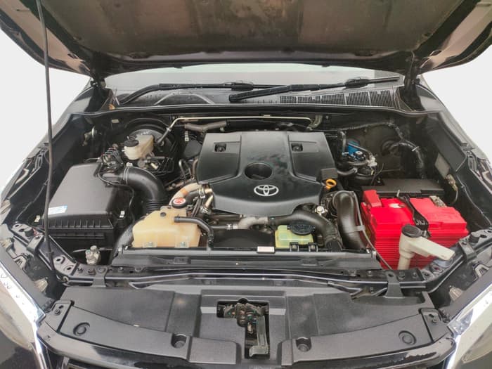2022 Toyota Fortuner 4X2 AT 2.8 DIESEL, Diesel, Automatic, 1,00,447 km, exterior