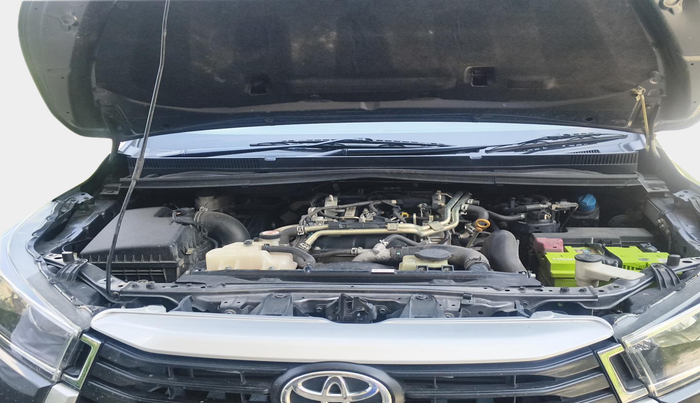 2020 Toyota Innova Crysta 2.4 G 7 STR, Diesel, Manual, 72,295 km, exterior