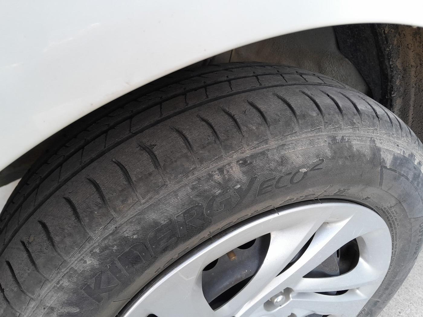 2021 Hyundai AURA S 1.2, Petrol, Manual, 20,624 km, tyre