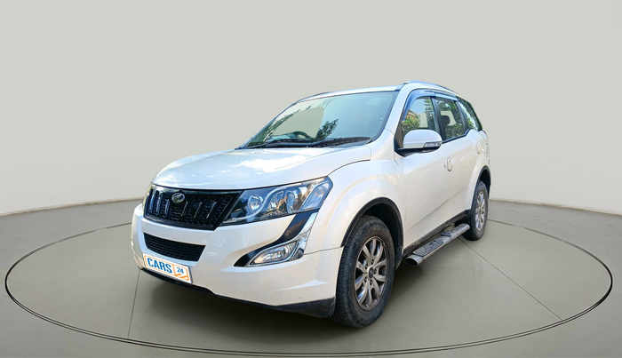 2018 Mahindra XUV500 W9, Diesel, Manual, 82,784 km, exterior