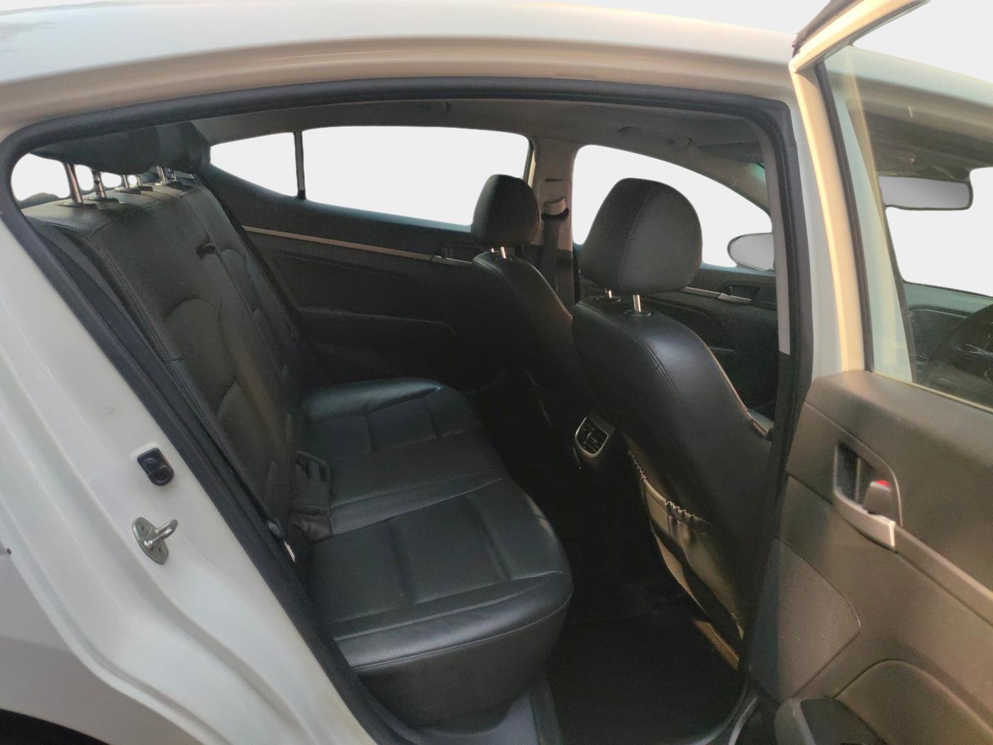 2018 Hyundai New Elantra 2.0 SX(O) AT PETROL, Petrol, Automatic, 51,768 km, interior