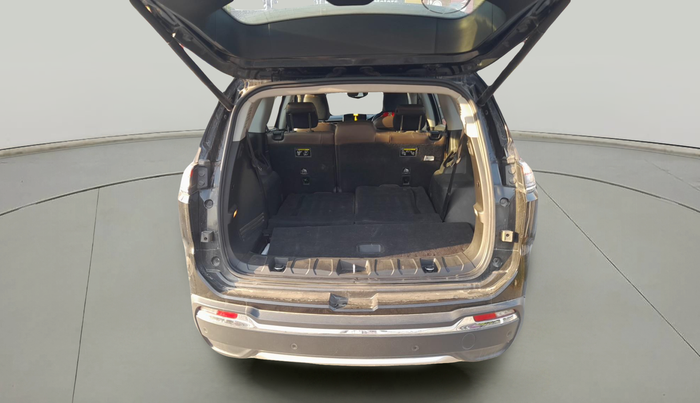 2023 Jeep MERIDIAN LIMITED (O) 4X4 AT, Diesel, Automatic, 24,200 km, exterior