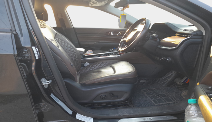 2023 Jeep MERIDIAN LIMITED (O) 4X4 AT, Diesel, Automatic, 24,200 km, interior