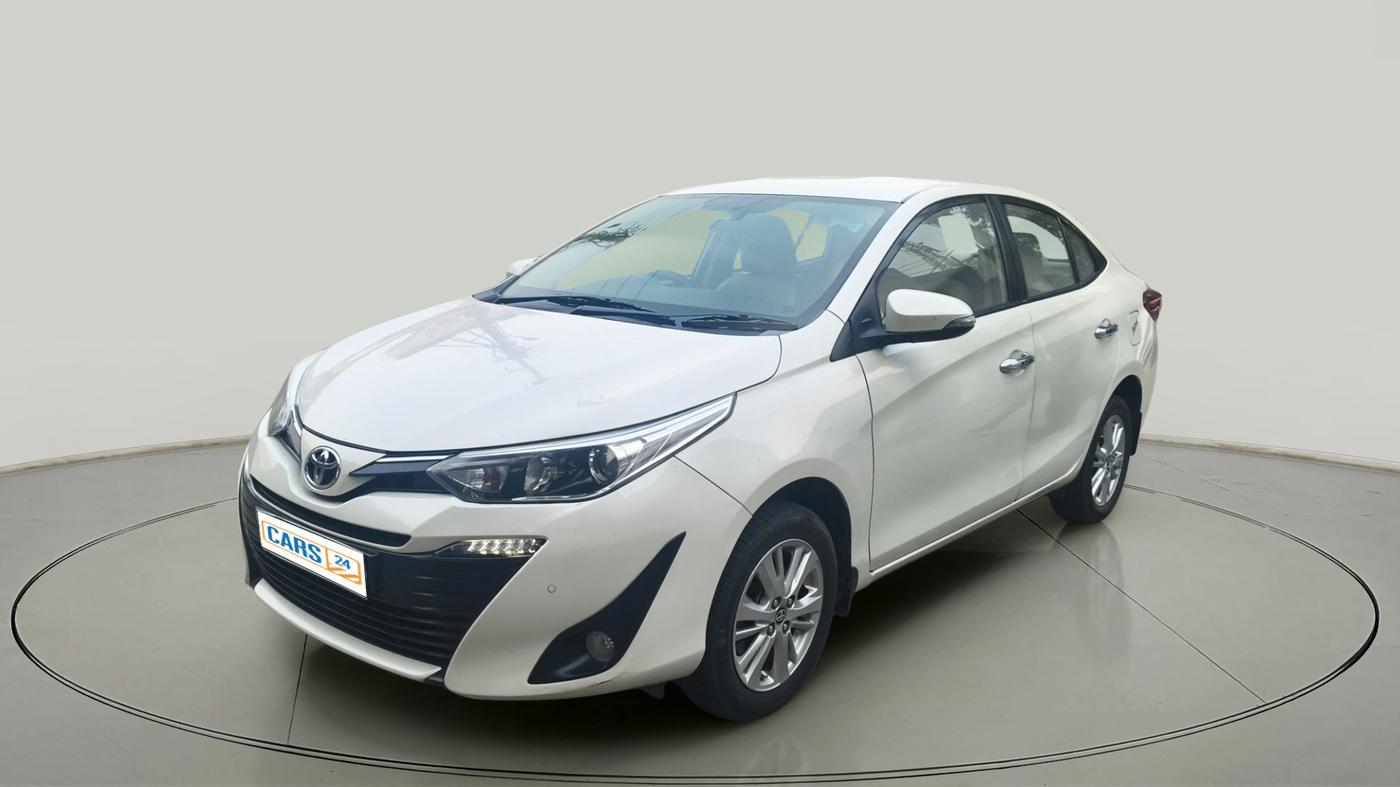 2018 Toyota YARIS VX CVT, Petrol, Automatic, 91,189 km, exterior