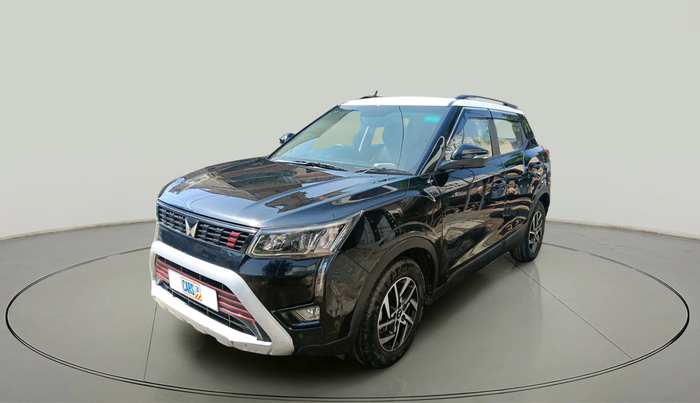 2022 Mahindra XUV300 W8 (O) 1.2 PETROL, Petrol, Manual, 42,819 km, exterior