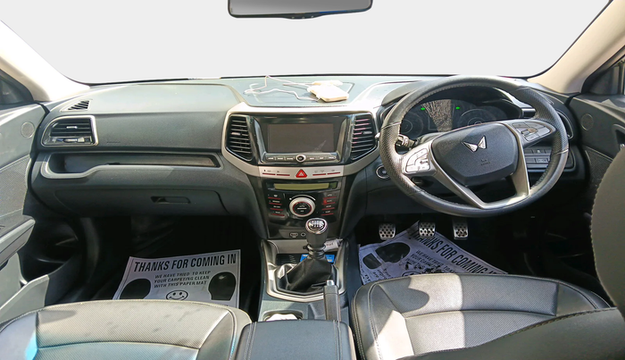 2022 Mahindra XUV300 W8 (O) 1.2 PETROL, Petrol, Manual, 42,819 km, interior