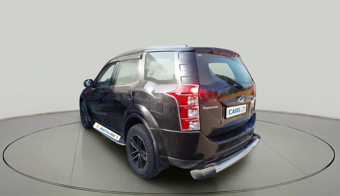 2015 Mahindra XUV500 W6, Diesel, Manual, 80,204 km, exterior