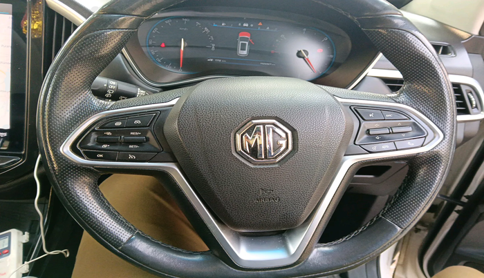 2021 MG HECTOR SHARP 2.0 DIESEL, Diesel, Manual, 1,12,297 km, interior