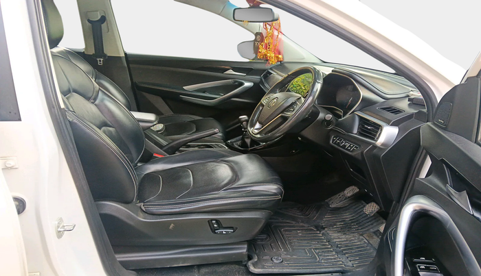 2021 MG HECTOR SHARP 2.0 DIESEL, Diesel, Manual, 1,12,297 km, interior