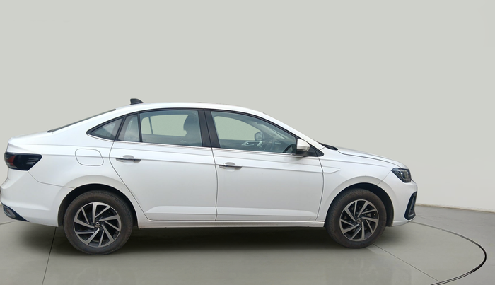 2024 Volkswagen VIRTUS TOPLINE TSI 1.0 AT, Petrol, Automatic, 5,400 km, exterior