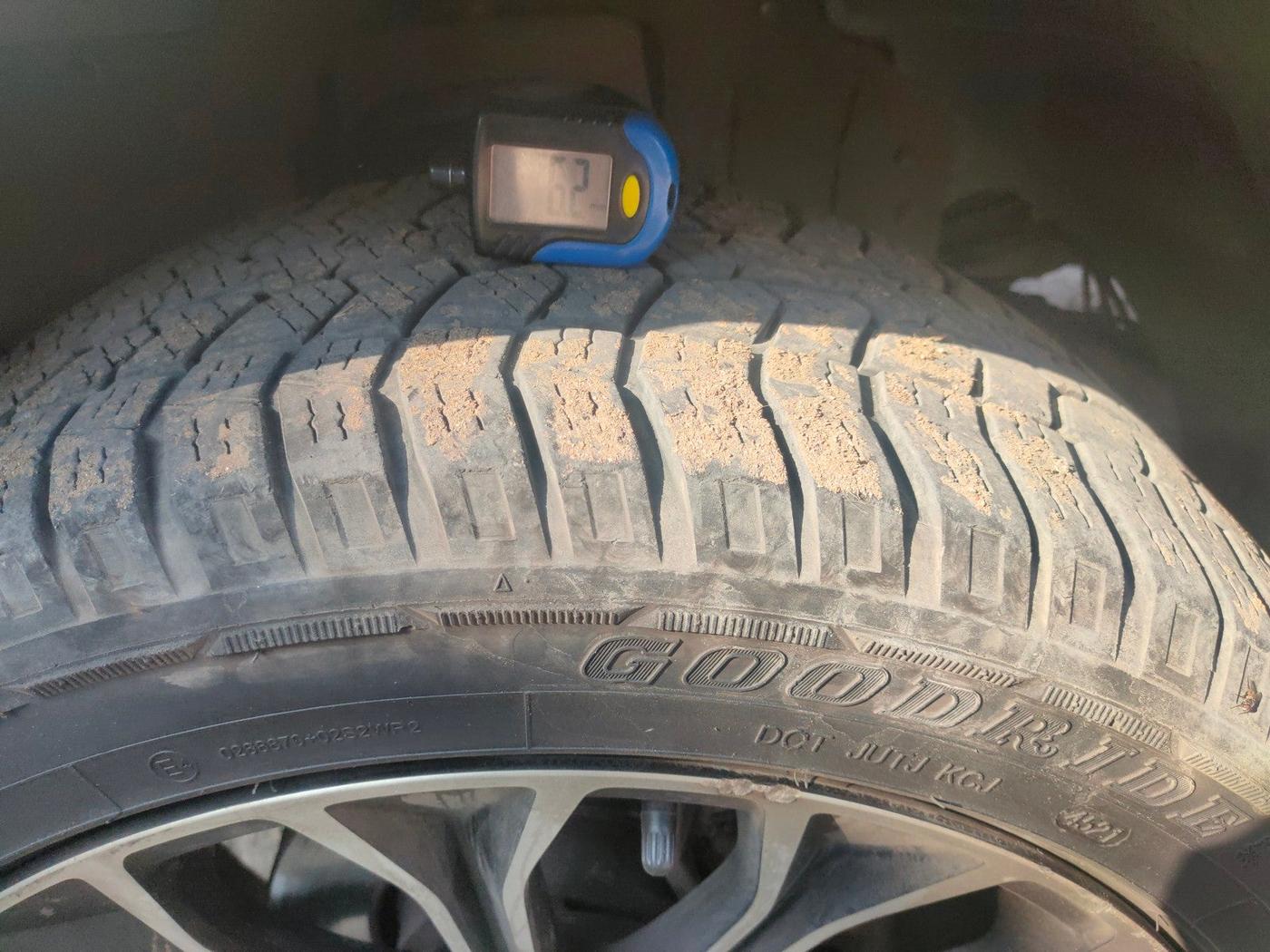 2022 Mahindra Scorpio S11 2WD, Diesel, Manual, 27,074 km, tyre