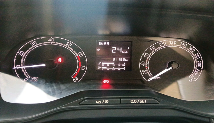 2022 Skoda KUSHAQ ACTIVE 1.0L TSI MT, Petrol, Manual, 31,137 km, interior