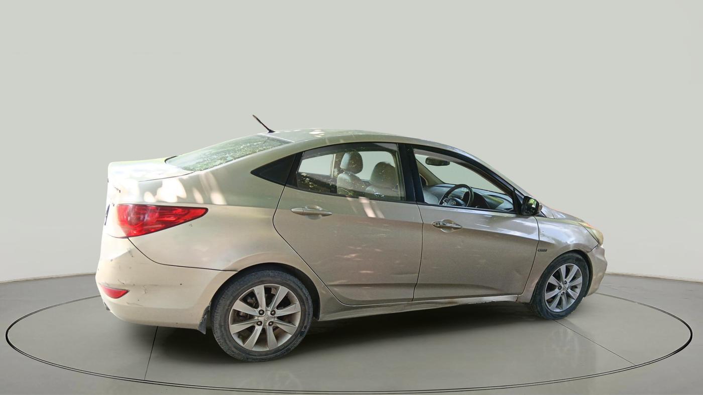 2011 Hyundai Verna FLUIDIC 1.6 CRDI SX, Diesel, Manual, 97,742 km, exterior