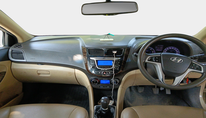 2011 Hyundai Verna FLUIDIC 1.6 CRDI SX, Diesel, Manual, 97,742 km, interior