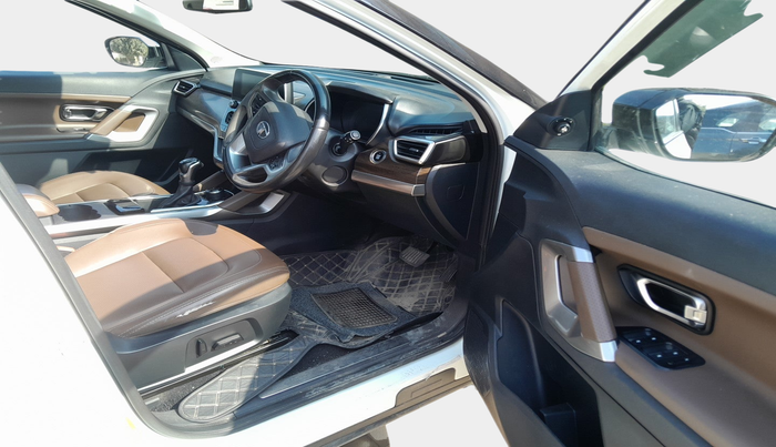 2021 Tata Harrier XZA PLUS 2.0L DUAL TONE, Diesel, Automatic, 98,282 km, interior