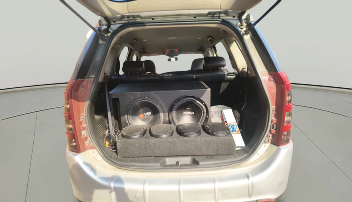 2012 Mahindra XUV500 W8, Diesel, Manual, 1,37,758 km, exterior