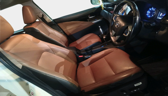 2017 Toyota Innova Crysta 2.8 ZX AT 7 STR, Diesel, Automatic, 1,24,023 km, interior