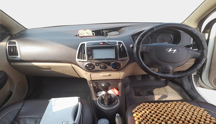 2012 Hyundai i20 MAGNA 1.2, Petrol, Manual, 1,35,894 km, interior
