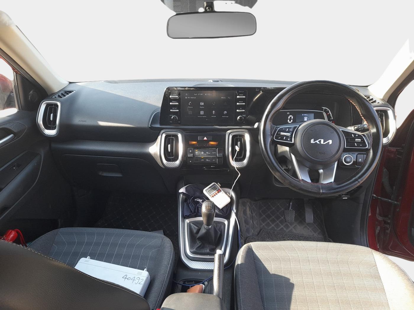 2023 KIA SONET HTK PLUS 1.5 IMT, Diesel, Manual, 24,977 km, interior