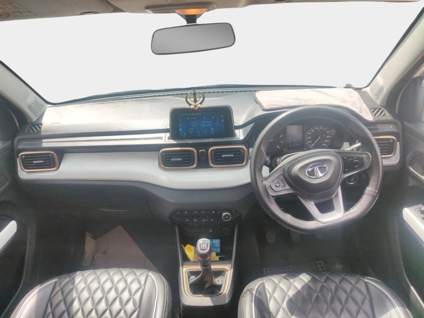 2022 Tata PUNCH ACCOMPLISHED MT, Petrol, Manual, 24,756 km, interior
