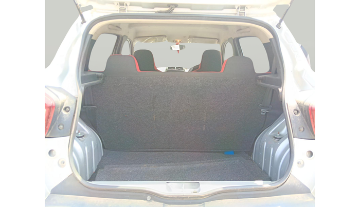 2022 Renault Kwid RXT 1.0 (O), Petrol, Manual, 40,107 km, exterior