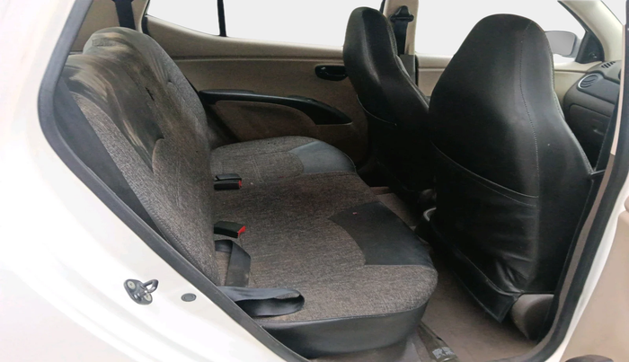 2013 Hyundai i10 MAGNA 1.1, Petrol, Manual, 99,992 km, interior