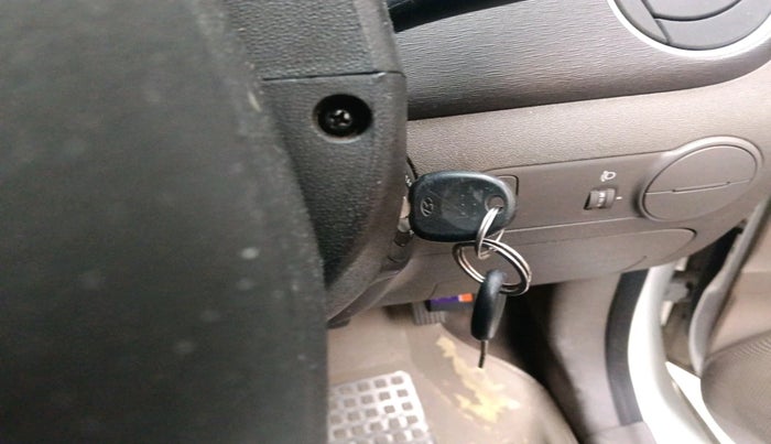 2013 Hyundai i10 MAGNA 1.1, Petrol, Manual, 99,992 km, interior