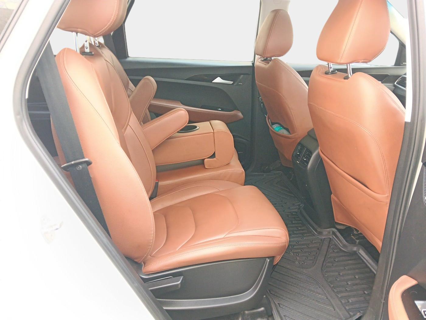 2022 MG HECTOR PLUS SHARP 2.0 DIESEL TURBO MT 6-STR, Diesel, Manual, 53,497 km, interior