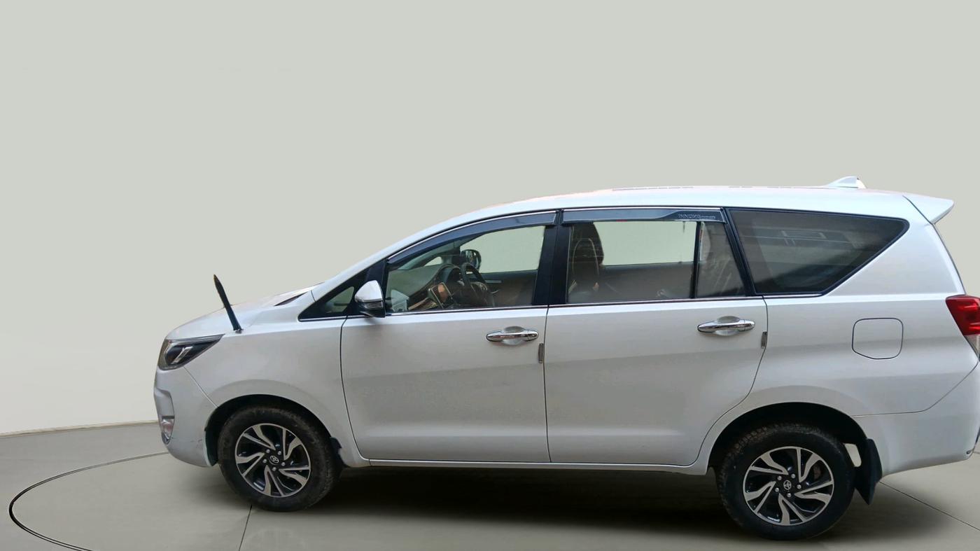 2023 Toyota Innova Crysta 2.4 VX 7STR, Diesel, Manual, 50,589 km, exterior